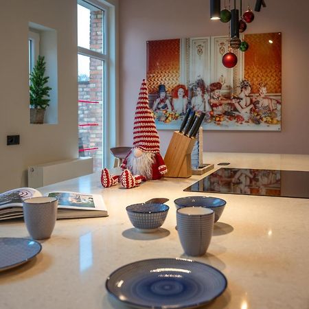 Villa Cezar - Big House At The Center Of Bruges - Free Parking Esterno foto